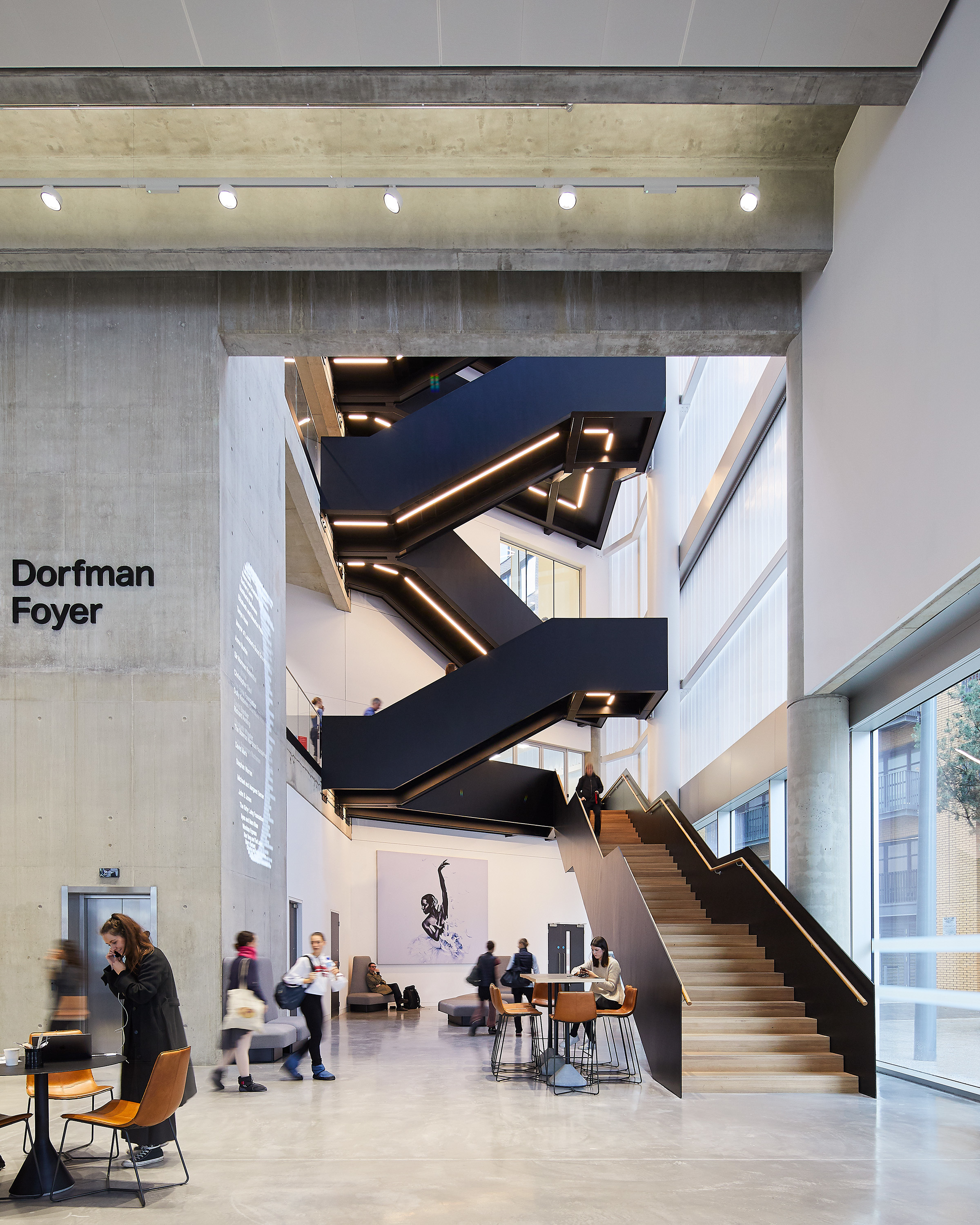 Dorfman entrance foyer