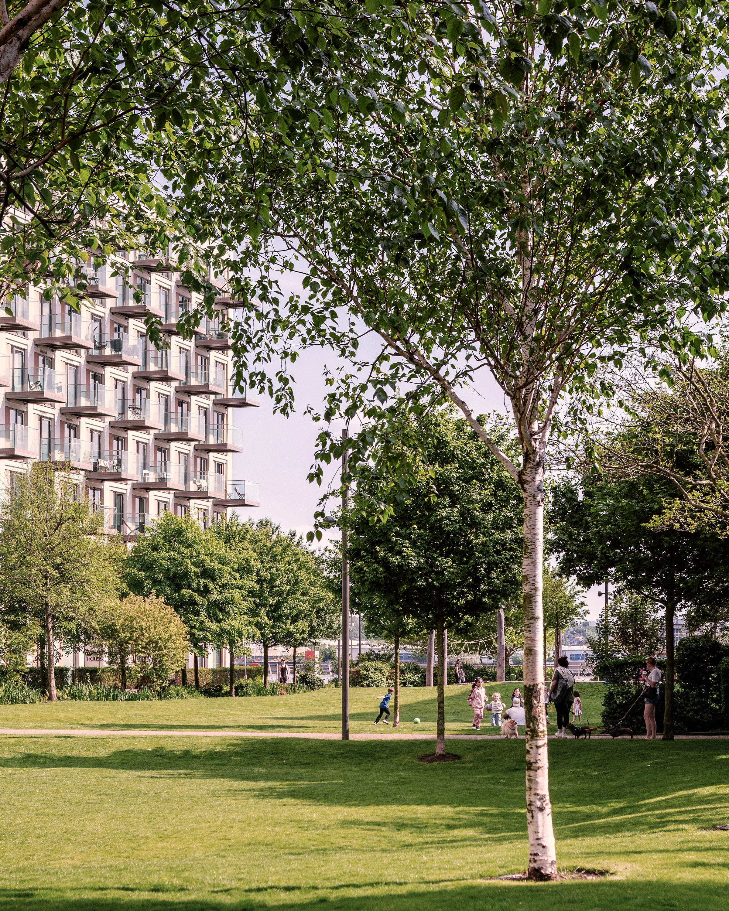 Royal ﻿Wharf  Park