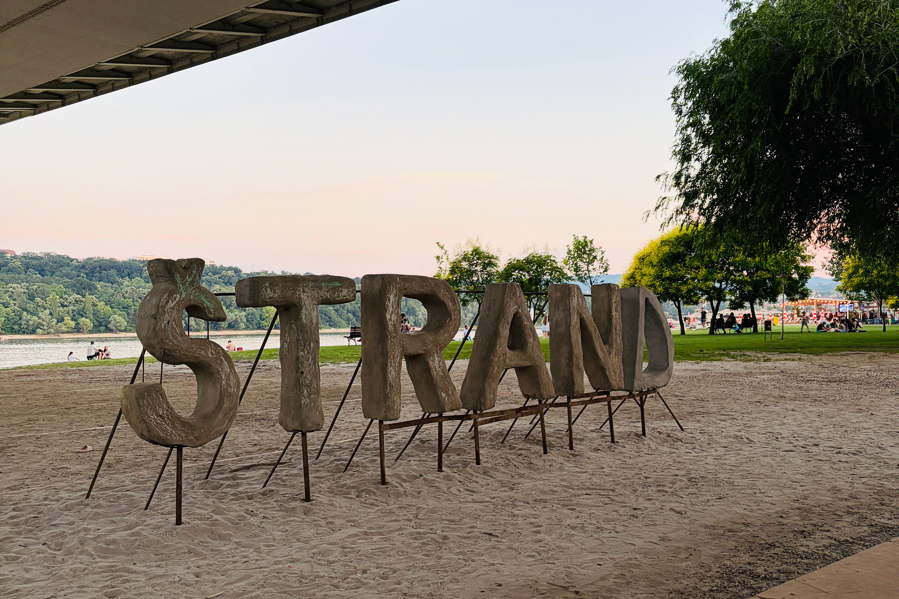 Neimar riverside: Riverfront