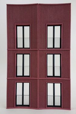 1:20 bay model of the build-to-rent building's façade