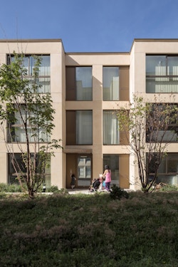 Residential entrances are all set around a raised, landscaped courtyard